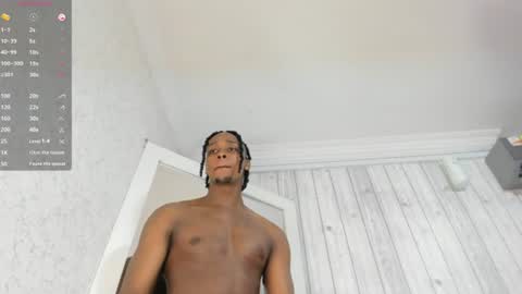 Snapshot of dominicsccott chatting on 06.29.26 Dominicscott online show from 06.29.26