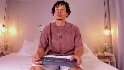 Snapshot of dominik_drake chatting on 06.20.26 Dominik Drake online show from 06.20.26