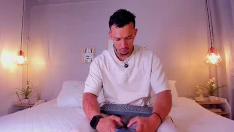 Snapshot of dominik_drake chatting on 07.27.26 Dominik Drake online show from 07.27.26