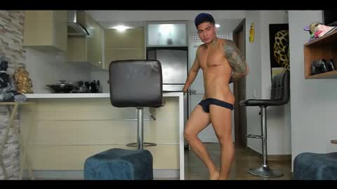 Only fans Ronnie col---InstaRonniecolleman  online show from 02.12.25