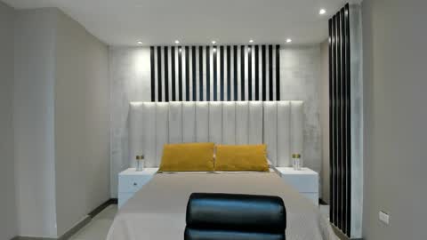 Snapshot of dominiquevega_ chatting on 03.10.25 Dominique online show from 03.10.25