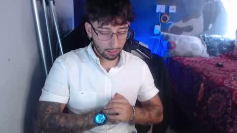 Snapshot of dominus_kane chatting on 10.22.25 dominus_kane online show from 10.22.25