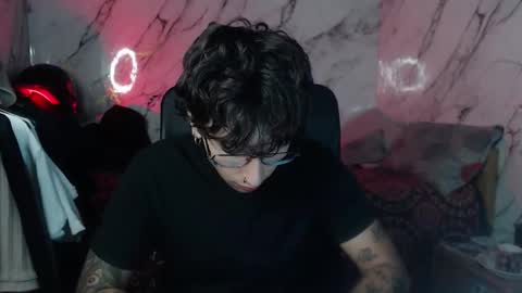 Snapshot of dominus_kane chatting on 01.15.26 dominus_kane online show from 01.15.26