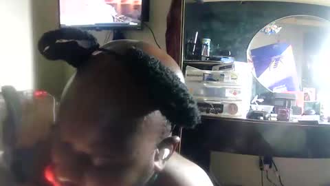 Snapshot of donaldk21 chatting on 11.24.25 HBYAM online show from 11.24.25