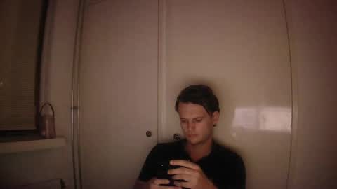 Snapshot of donn053 chatting on 09.11.25 Papi online show from 09.11.25