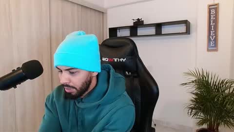 Snapshot of donn_cruz chatting on 09.30.25 Victor online show from 09.30.25