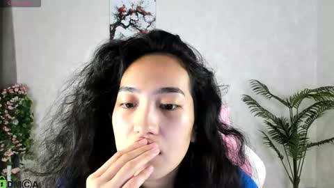 Aura online show from 09.17.25