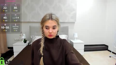 Donna On GMT2 Mon-Fri 3-9 AM online show from 11.21.25