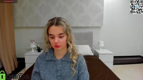 Snapshot of donnaaa_evans chatting on 01.12.26 Donna On GMT2 Mon-Fri 3-9 AM online show from 01.12.26