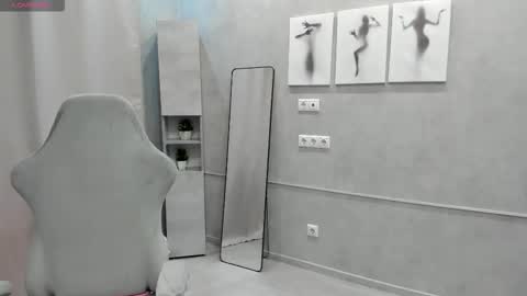 Snapshot of donnaaa_evans chatting on 03.12.26 Donna On GMT2 Mon-Fri 3-9 AM online show from 03.12.26