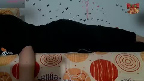 Snapshot of donnaconforme chatting on 12.27.24 Dona online show from 12.27.24