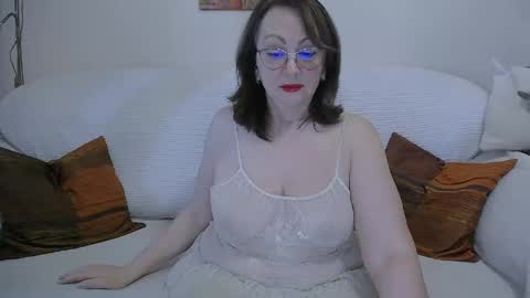 Erica online show from 04.10.26