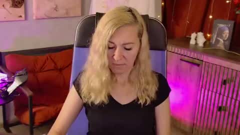 Donna online show from 06.18.26