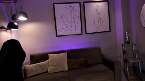  Donna Stonne  online show from 02.03.25