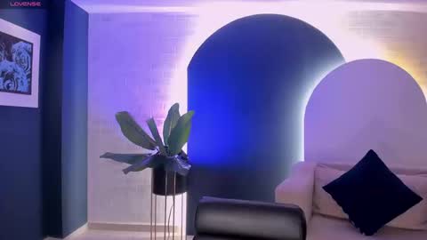  Donna Stonne  online show from 09.26.25