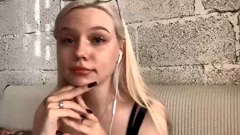 Snapshot of donnettakeblish chatting on 10.16.25 Stella online show from 10.16.25