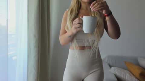 Donatella online show from 12.05.24