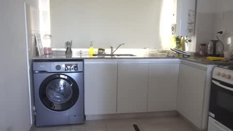 Donatella online show from 11.17.25