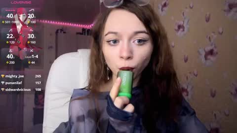 Snapshot of dontoke_ chatting on 02.12.25 Nicole online show from 02.12.25