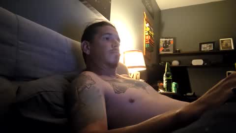 Snapshot of dontsleep420 chatting on 11.16.25 dontsleep420 online show from 11.16.25