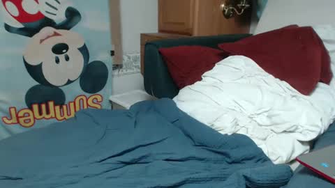 Snapshot of doouugcumming chatting on 12.27.24 cummingdoouug online show from 12.27.24