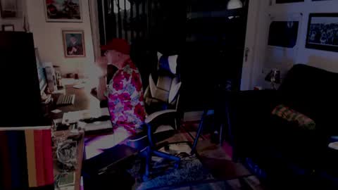 Snapshot of dopeleaf2 chatting on 07.19.26 dopeleaf2 online show from 07.19.26