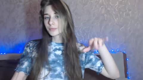 Snapshot of dora_blue_eyed chatting on 02.14.25 Dora online show from 02.14.25