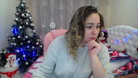 Snapshot of dorasuun chatting on 12.11.24 dorasuun online show from 12.11.24