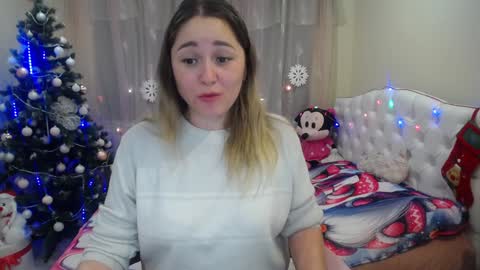 Snapshot of dorasuun chatting on 12.20.24 dorasuun online show from 12.20.24