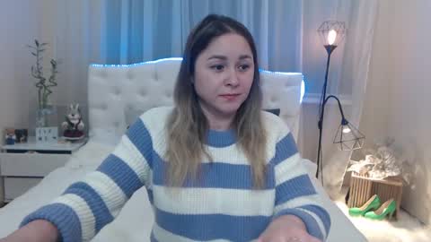 Snapshot of dorasuun chatting on 01.28.25 dorasuun online show from 01.28.25