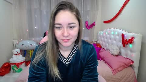 Snapshot of dorasuun chatting on 02.07.25 dorasuun online show from 02.07.25