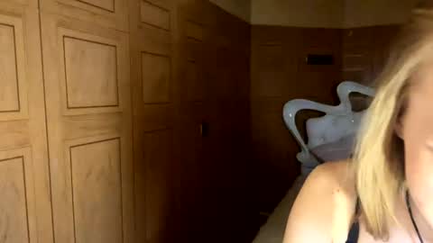Anika online show from 04.21.26