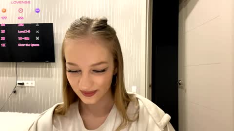 Snapshot of doreathagustave chatting on 06.04.26 Anika online show from 06.04.26
