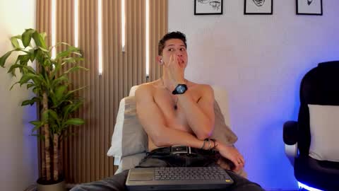 dorian_mystery online show from 12.17.25