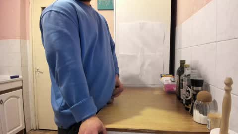 Snapshot of doriancretu95 chatting on 12.30.24 menu below online show from 12.30.24