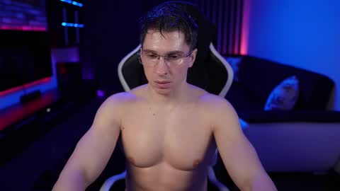 Dorian Reyes online show from 02.12.25