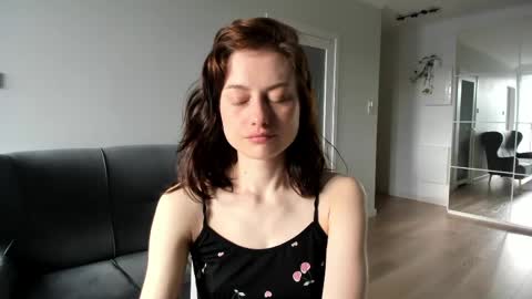 dormineaa online show from 04.24.26