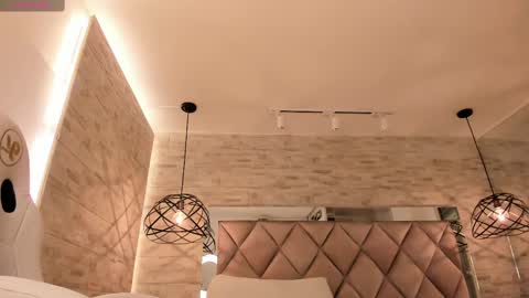 Snapshot of dorothy_vegga chatting on 02.11.25 DOROTHY online show from 02.11.25