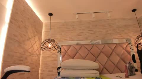 Snapshot of dorothy_vegga chatting on 02.22.25 DOROTHY online show from 02.22.25