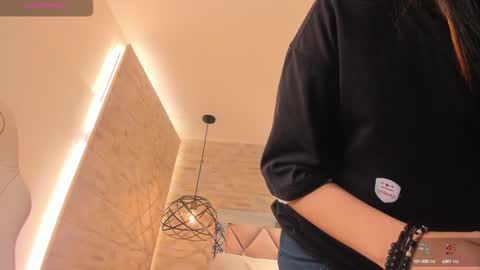 Snapshot of dorothy_vegga chatting on 03.05.25 DOROTHY online show from 03.05.25