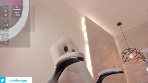 Snapshot of dorothy_vegga chatting on 09.10.25 DOROTHY online show from 09.10.25