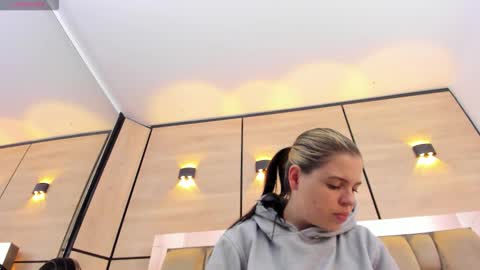 Snapshot of dorothy_vegga chatting on 01.06.26 DOROTHY online show from 01.06.26