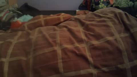 Hello  welcome to Slutsville  I am the Naked Chef  really  but you may call me Peter online show from 09.26.25