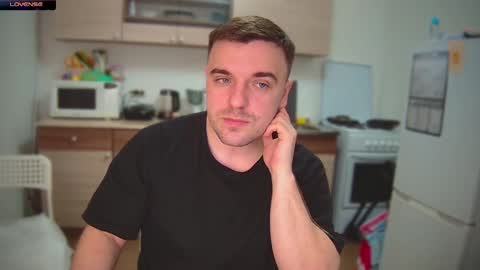 Snapshot of dosilasa chatting on 12.04.24 Sasha online show from 12.04.24