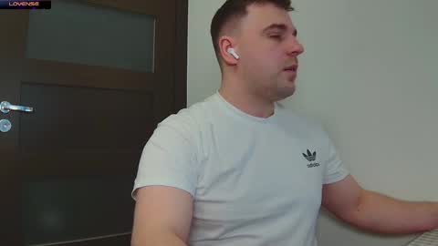 Snapshot of dosilasa chatting on 12.16.24 Sasha online show from 12.16.24