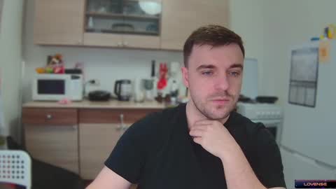 Snapshot of dosilasa chatting on 12.21.24 Sasha online show from 12.21.24