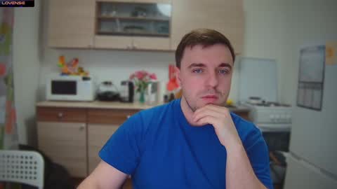 Snapshot of dosilasa chatting on 02.05.25 Sasha online show from 02.05.25