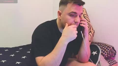 Snapshot of dosilasa chatting on 02.12.25 Sasha online show from 02.12.25