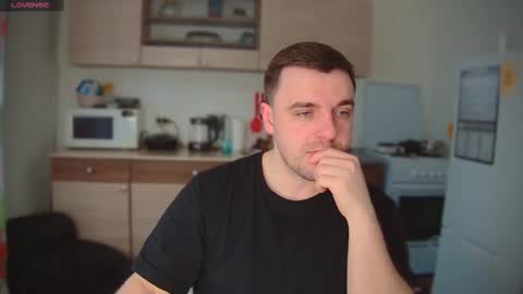 Snapshot of dosilasa chatting on 03.02.25 Sasha online show from 03.02.25