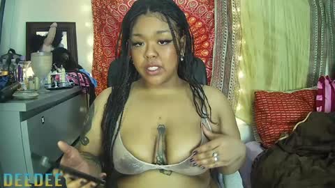 Snapshot of doubleddelirium chatting on 02.09.25 DeeDee online show from 02.09.25